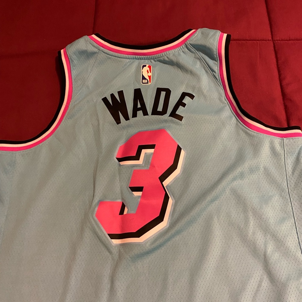 Dwyane Wade Back Signed Miami Heat Jersey: Vice Wave Special